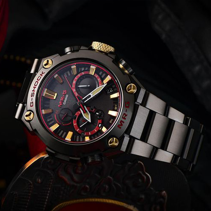 卡西欧G-SHOCK赤备武士钛合金蓝牙运动金属手表男MRG-B2000B-1A4