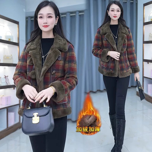 加绒加厚格子毛呢外套女士冬天2026新款爆款时尚洋气百搭保暖大衣