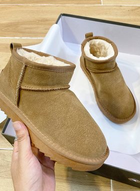 2025周冬雨同款皮毛一体雪地靴女真牛皮情侣款加绒防滑大码男短靴
