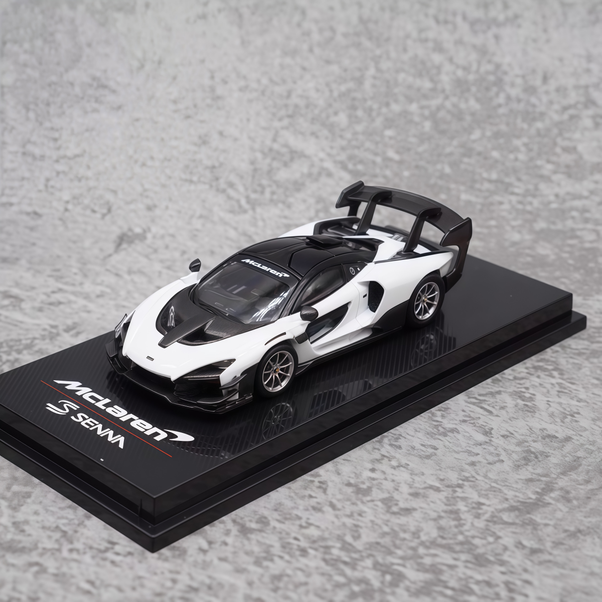 CM MODEL 1:64 迈凯伦 Senna GTR 白色 合金仿真汽车模型