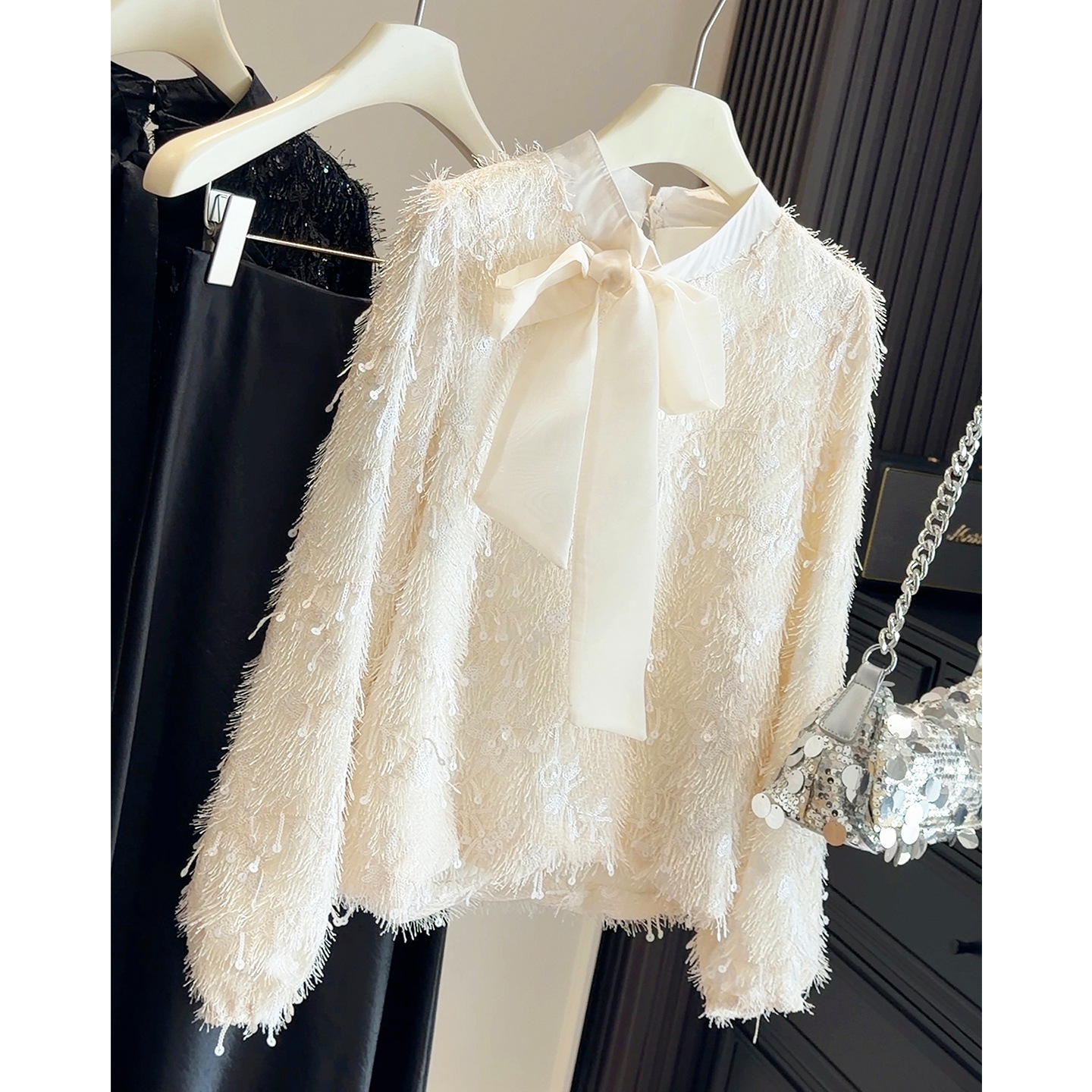 小众设计感系带蝴蝶结重工亮片蕾丝衫女2025秋冬新款名媛气质上衣