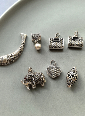 泰国手工镶嵌马克赛石925纯银吊坠鱼儿小象长命锁 乌金石复古配件