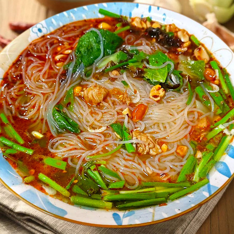 山姆超市香辣牛肉米线桶装整箱香菇鸡汤味米线冲泡粉丝方便面速食