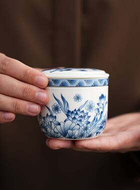 青花陶瓷随手杯带盖过虑茶杯一壶一杯一人饮用泡茶快客杯个人茶杯