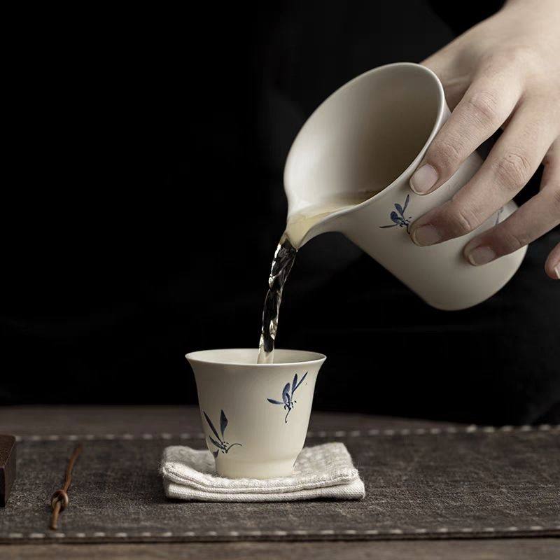 草木灰手绘蝴蝶兰主人杯家用小号喝茶杯功夫茶具陶瓷品茗杯单杯,餐饮具,茶杯,淘宝优惠券,粉丝福利购,淘宝优惠卷