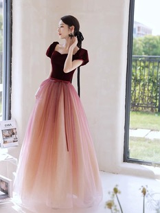 宴会晚礼服裙2025新款高级感轻奢小众学生毕业主持人大合唱演出服