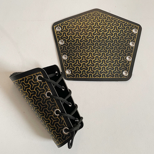 古风护腕汉服锦衣卫飞鱼刺绣束袖 服配饰金色山文甲皮革护臂男女士