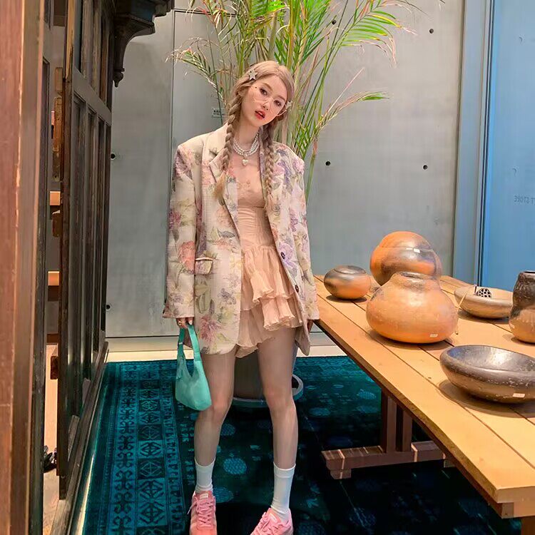 韩系气质甜美花色西装外套女高级感小众复古西服设计感高级长袖秋