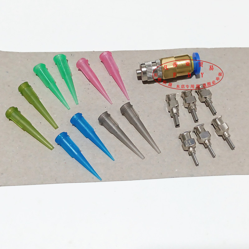 시계 펌프를 열고 시계 유리를 제거하고 시계 거울의 전면 덮개를 제거한 다음 거울을 열고 심리스 시계 덮개를 열어 펌프에 압력을 가합니다