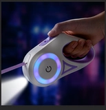 Деребная веревка для собак Маленькая и средняя собака с огнями, автоматически втягивающими веревку собаки в канате собак Тедди Корги из домашних животных