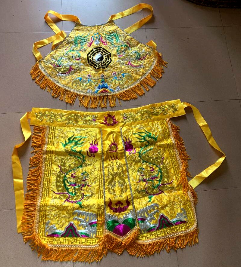 龙裙套裙绣品龙虎裙 跳童衣肚兜双龙肚兜