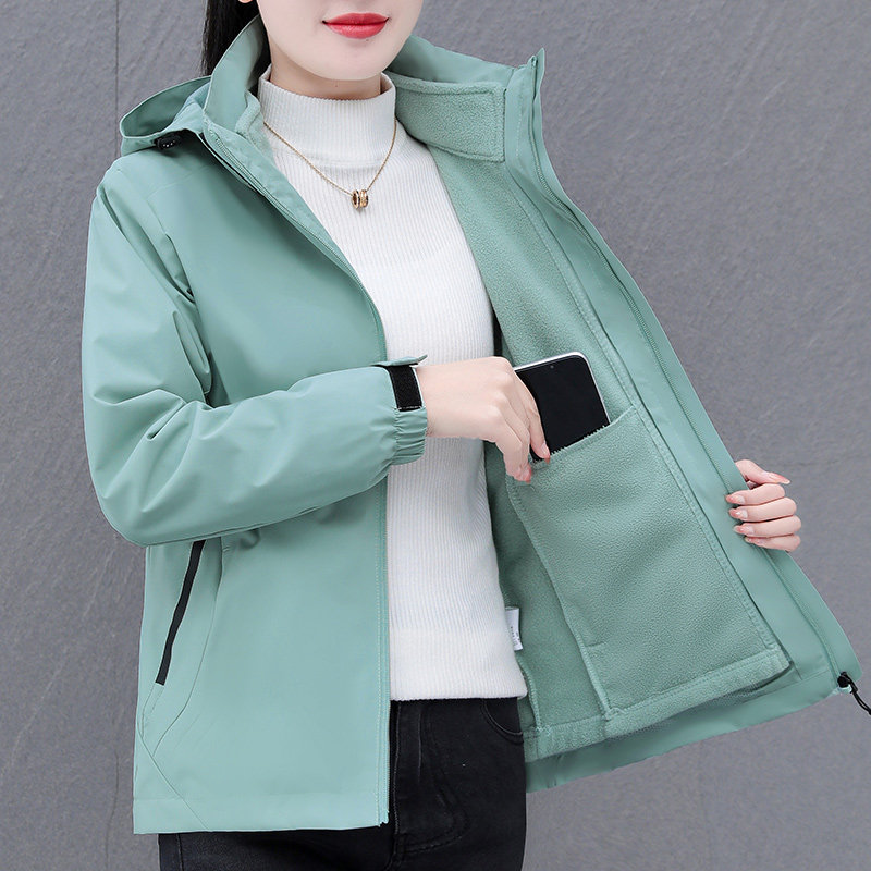 冲锋衣女三合一可拆卸内胆抓绒秋冬季中老年加绒户外加厚妈妈外套