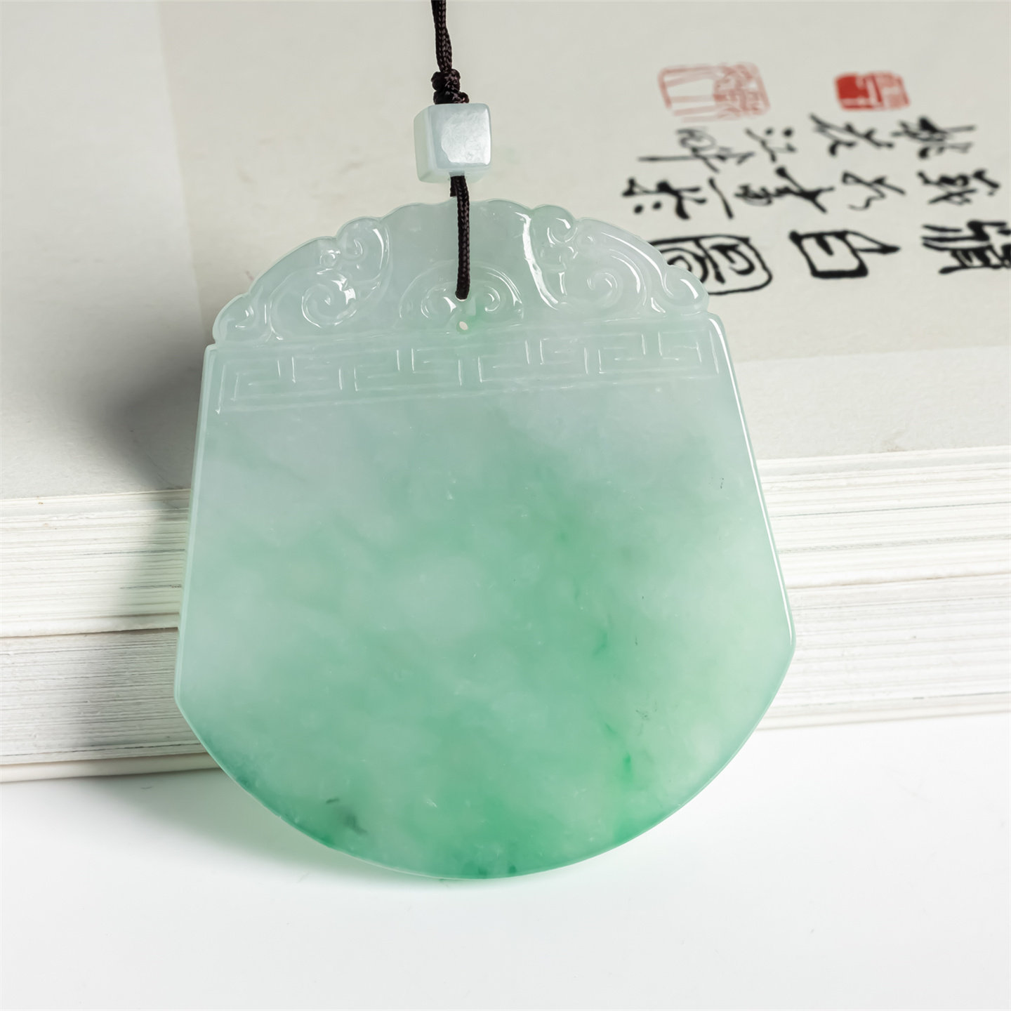 缅甸天然翡翠a货老坑阳绿冰糯种平安无事牌吊坠男女款绿牌玉挂件