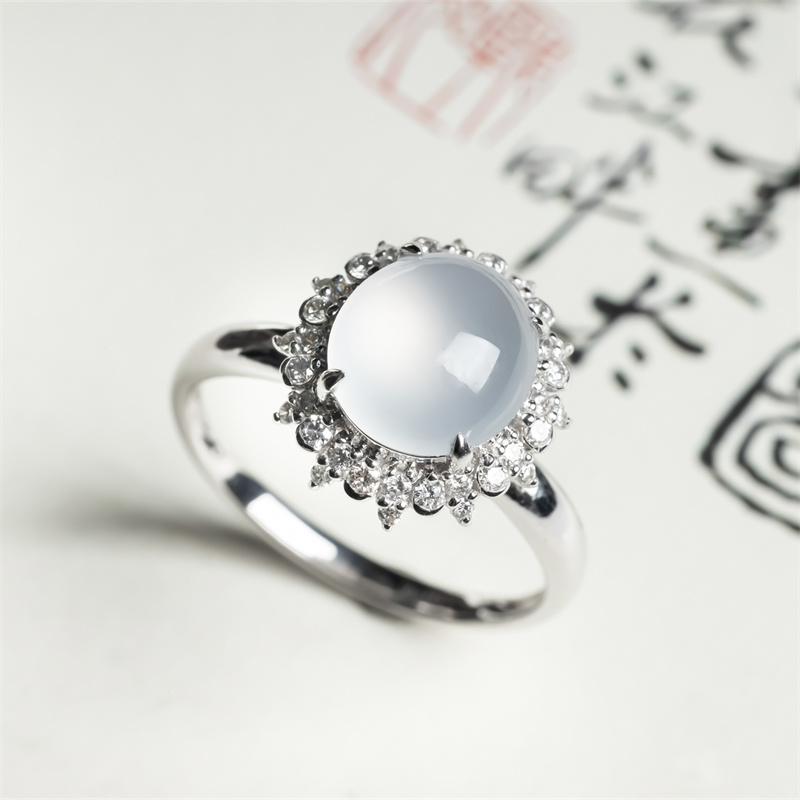 翠贵人18K种女款戒面戒指时尚