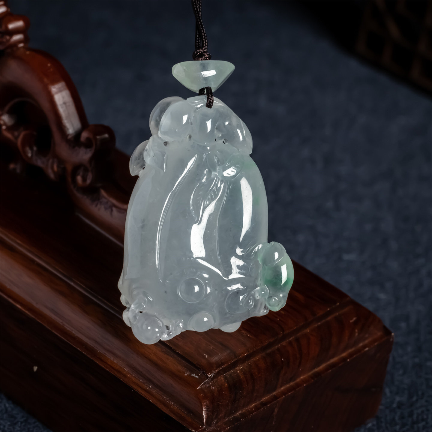 缅甸天然翡翠a货冰种老坑莲蓬如意吊坠男女款冰透多子多福挂件