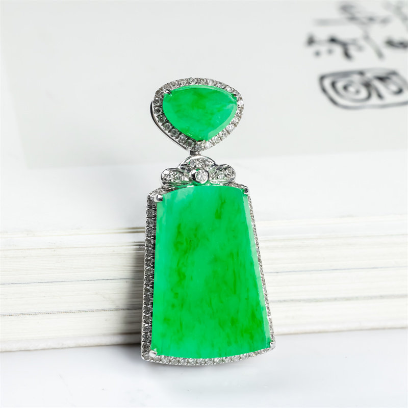 缅甸天然翡翠a货冰阳绿平安无事牌吊坠18K老坑满绿男女款翡翠挂件