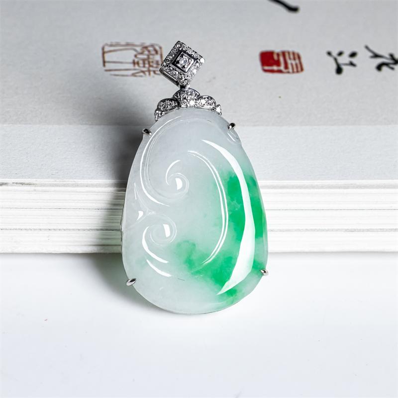 天然翡翠吉祥如意A货翠贵人18K