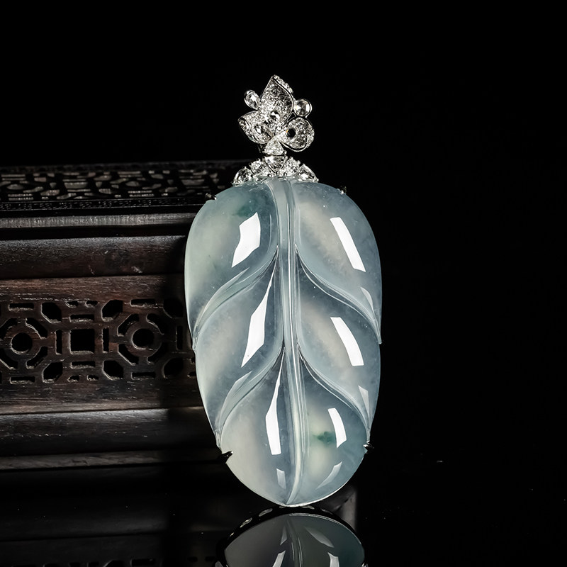 缅甸天然翡翠a货高冰种飘花冰透金枝玉叶翡翠吊坠男女款18K金挂件