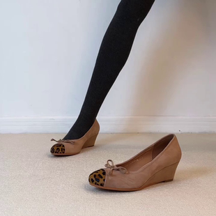 「卡鹿莉 KLULI」春季芭蕾舞鞋豹纹设计蝴蝶结坡跟软底女浅口单鞋