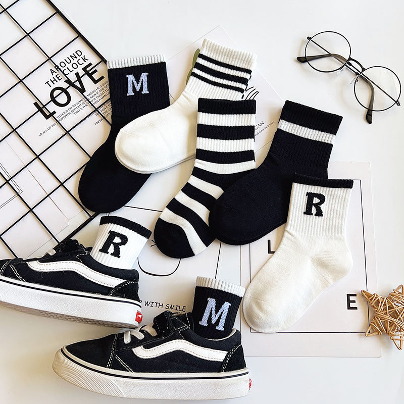 儿童袜子秋冬款精梳棉透气中厚韩版字母黑白男女童学生中长筒潮袜
