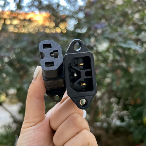 适用于雅迪y型转t品字头转接头
