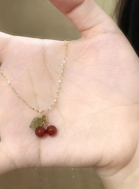 可爱樱桃项链女2024新款锁骨链轻奢小众设计高级感闺蜜生日礼物