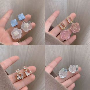 适合夏天的白色山茶花耳环女小众气质百搭醋酸耳坠简约小清新耳钉