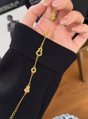 金色镂空链条手链精致优雅仙气感轻奢招财钱币手链女超闪精致手饰