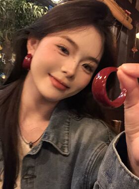 氛围感复古红色C型耳环女显脸小夸张耳圈独特气质耳钉高级感耳饰