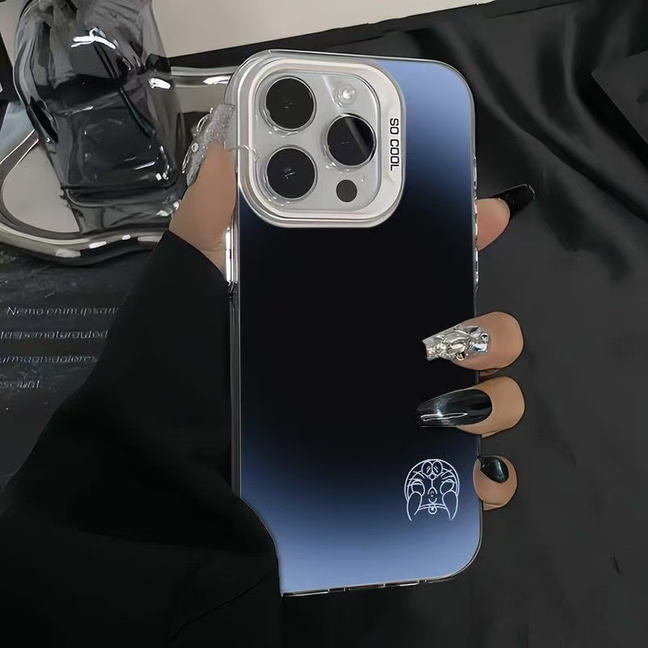 星河银叮当猫苹果13/12手机壳iPhone14趣味15Plus防摔16新款xr/xs