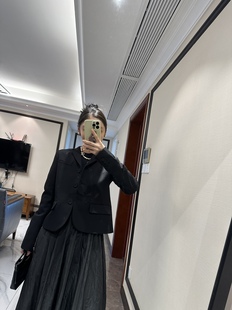 更新 VIP链接 立体裁剪黑色短款 侧身刺绣 无退换 小西装 7.8