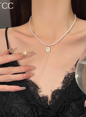 温柔气质玫瑰花珍珠项链女法式小众设计级感锁骨链配饰品C737