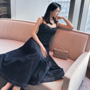 连衣裙海边度假时尚 春装 深蓝色牛仔收腰修身 女装 性感吊带长裙 新款
