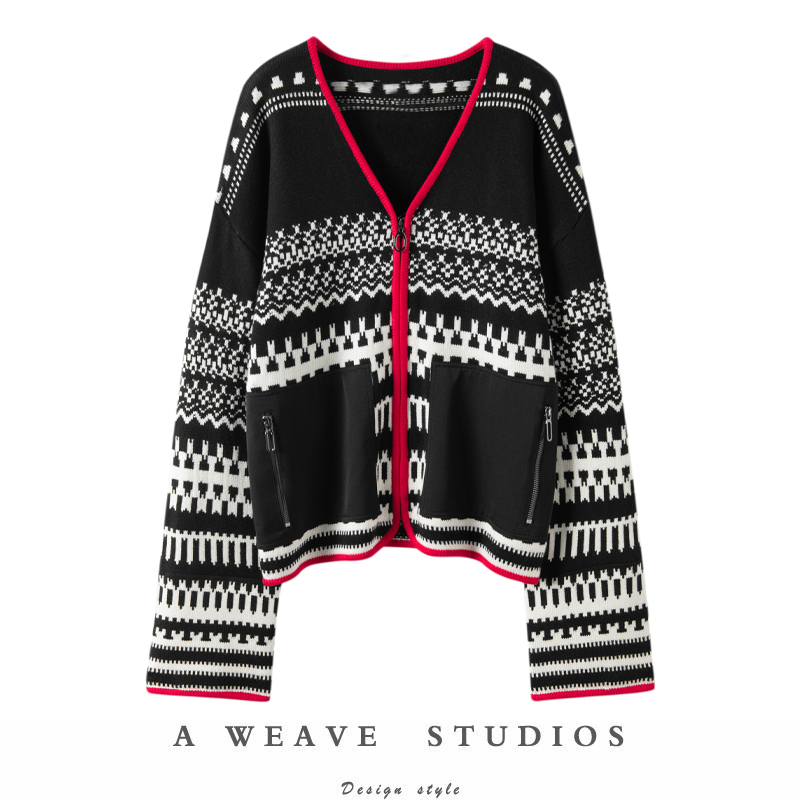 费尔岛几何提花100纯羊绒衫女V领