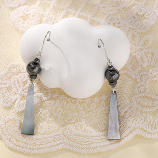 除却乌山~复古汉服耳坠小众ins风天然石黑蝶贝清冷高级耳环新款