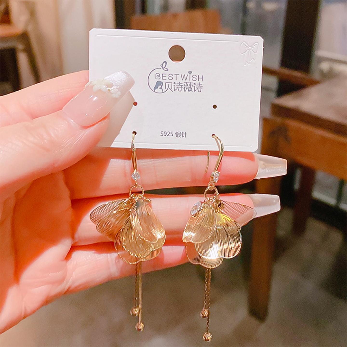 镀金超闪金属银杏叶流苏锆石耳钩