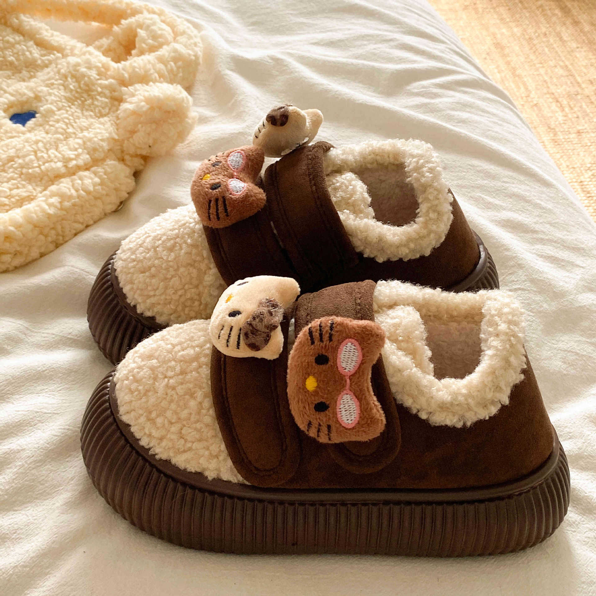 俏绘可爱猫咪厚底魔术贴包跟棉鞋