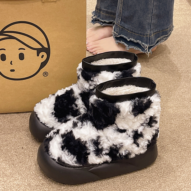 可爱奶牛加绒短筒雪地靴