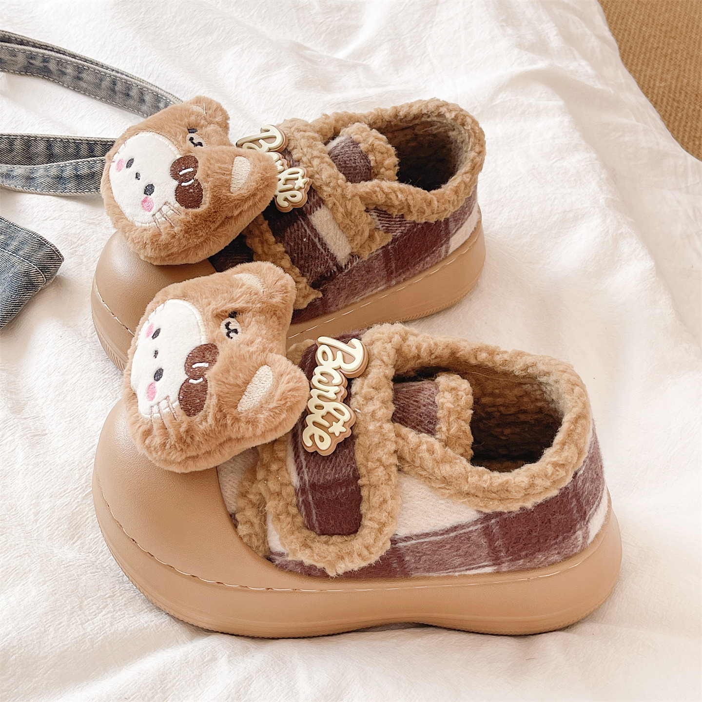 俏绘可爱猫咪厚底包跟魔术贴棉鞋