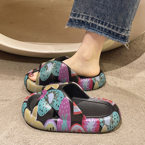 俏绘时尚花朵印花交叉厚底凉拖鞋