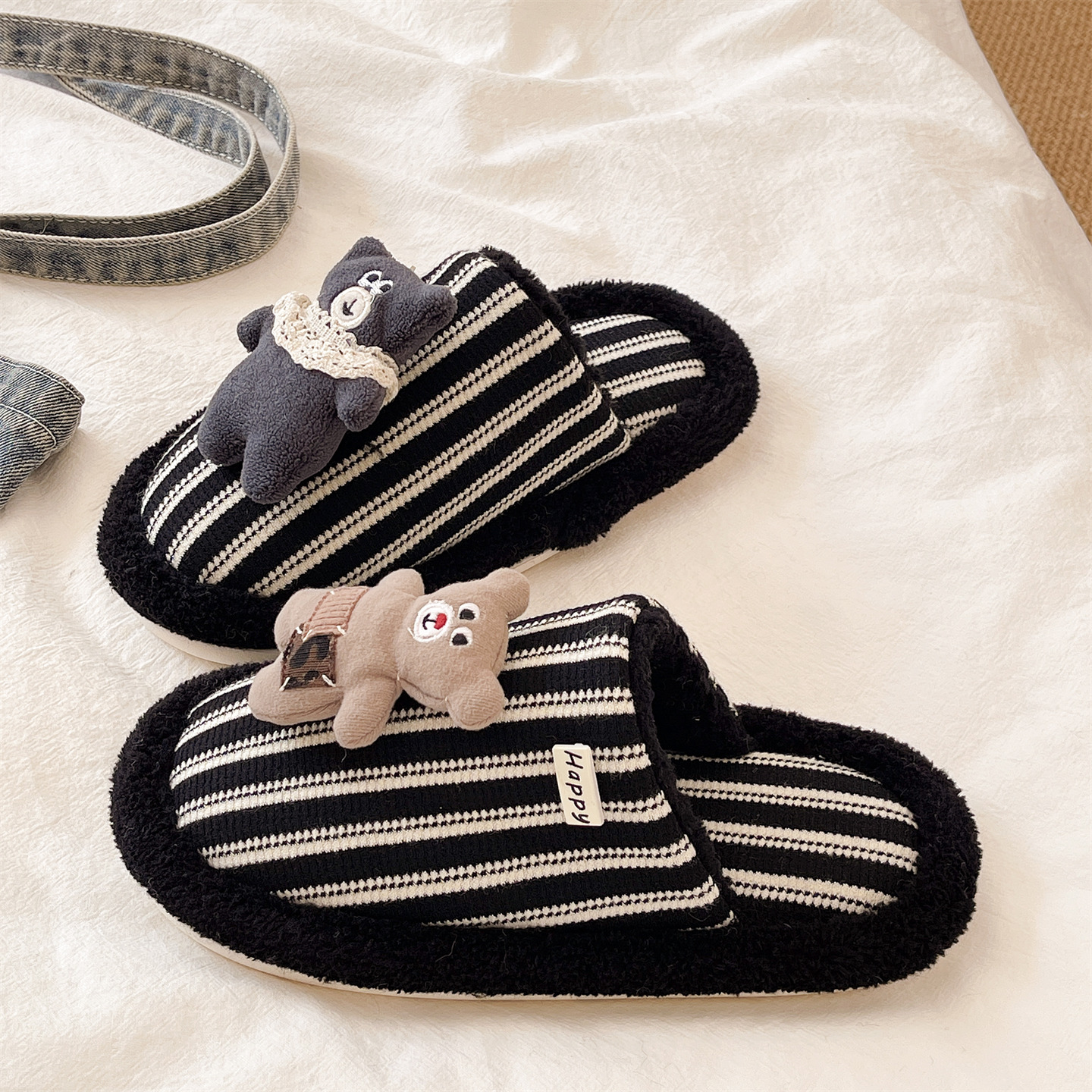 俏绘可爱小熊条纹软底保暖棉拖鞋