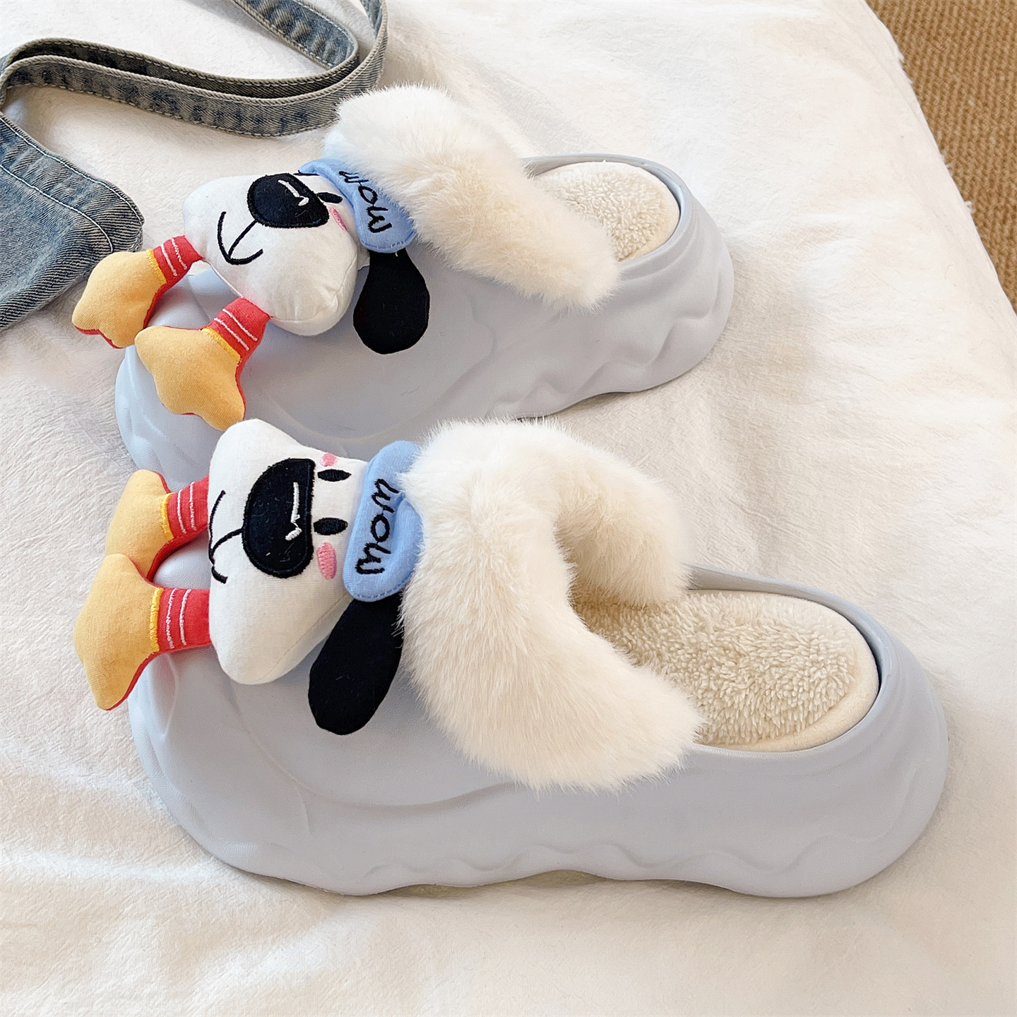 俏绘可爱小狗厚底防滑包头棉拖鞋