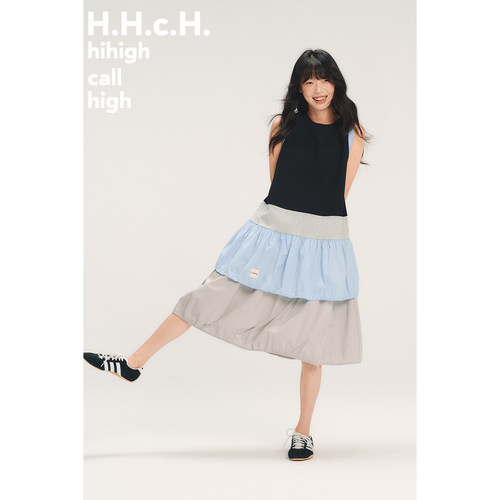 HHCH口海 SS26 Lucky标蓝色撞色拼接双裙摆无袖连衣裙