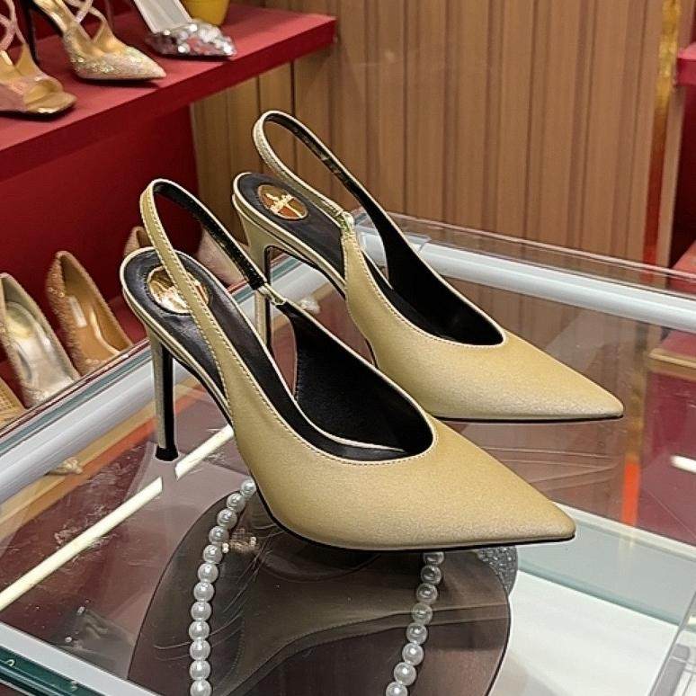 尖头凉鞋女款2025夏季新款气质细跟高级感不累脚绝美高跟鞋配裙子