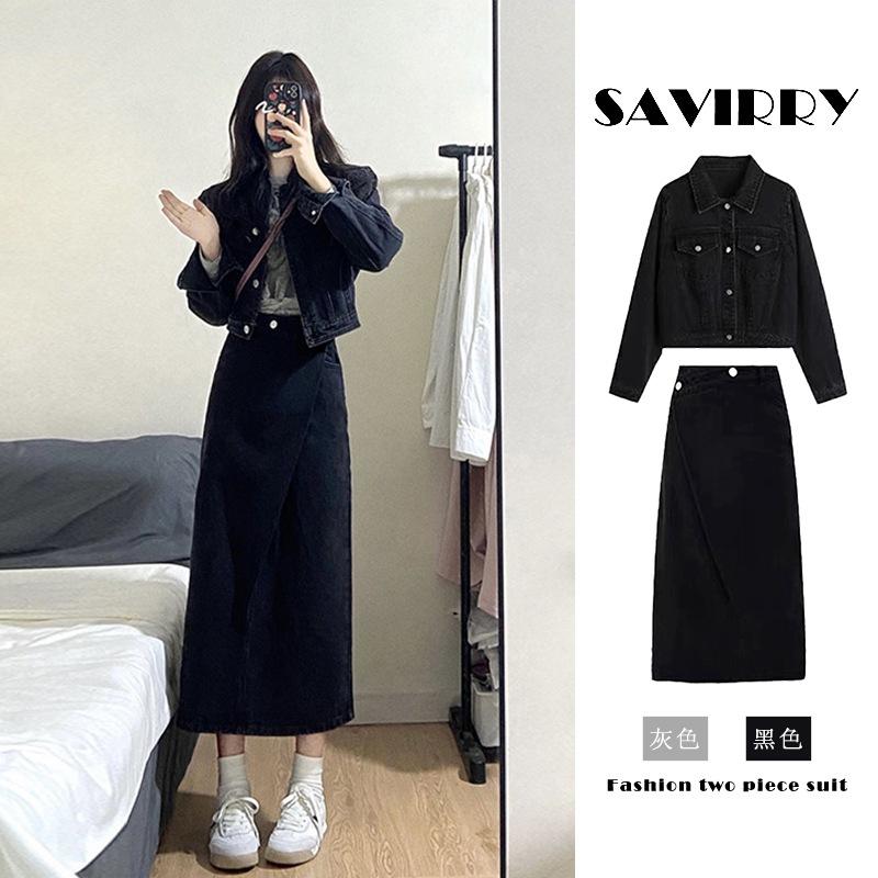 早春季2023新款女装盐系轻熟茶系一整套奶系穿搭连衣裙子两件套装