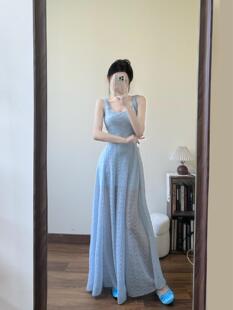 法式蓝色方领吊带连衣裙女夏海边度假气质高级感收腰显瘦蓬蓬长裙