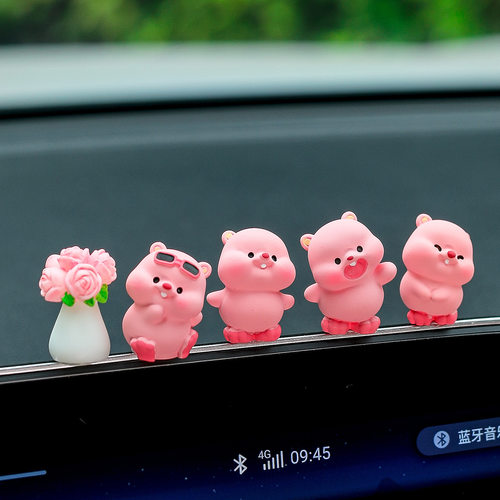 可爱Q版萌粉小海狸公仔萌粒摆件办公桌工位车载中控台屏幕装饰品