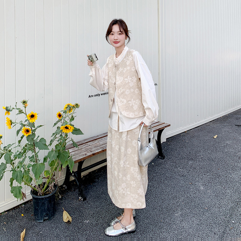 【新款】杏色新中式套装三件套8002-p200-k328，女装套装/套裙，浙宝079