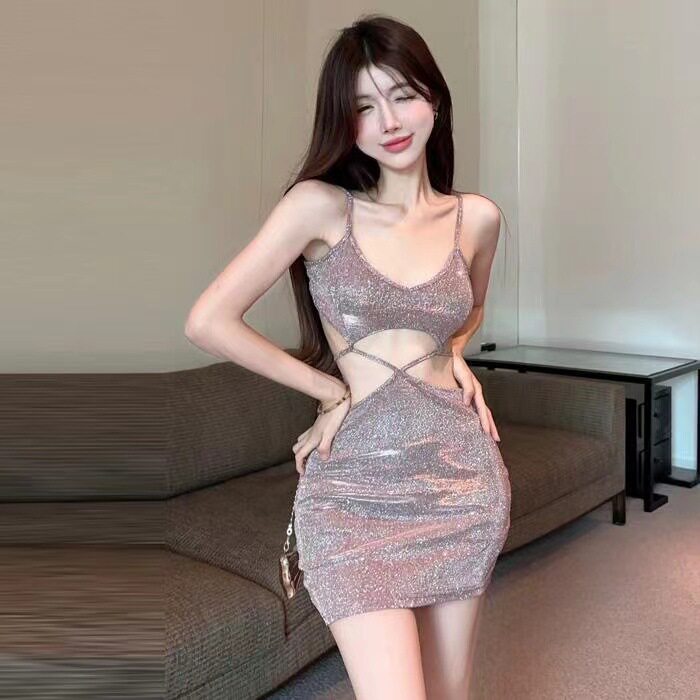 新款时尚网红辣妹减龄镂空吊带上衣+修身系带包臀短裙两件套潮
