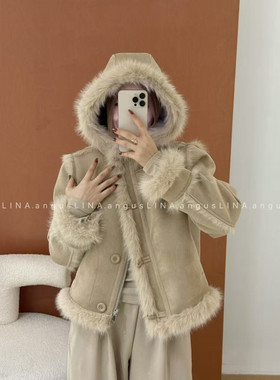 LINA正版2025冬季新款韩版洋气氛围感连帽拼接毛毛宽松短外套女